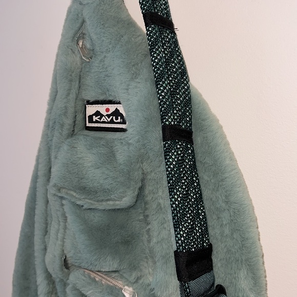 Kavu Rope Fuzzy Sling Bag - Picture 3 of 7